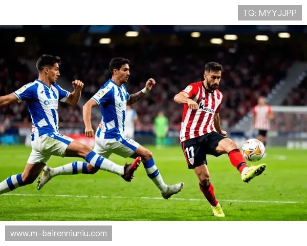 梅斯摆五后卫阵型死磕里昂，保级战意主导战术